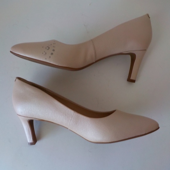 clarks pumps pink